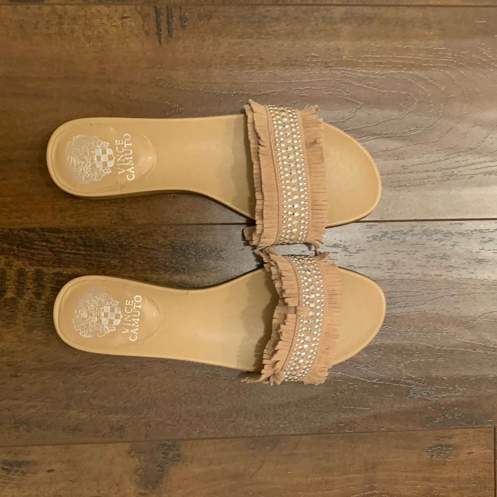 Vince Camuto barely worn womens slide size 7